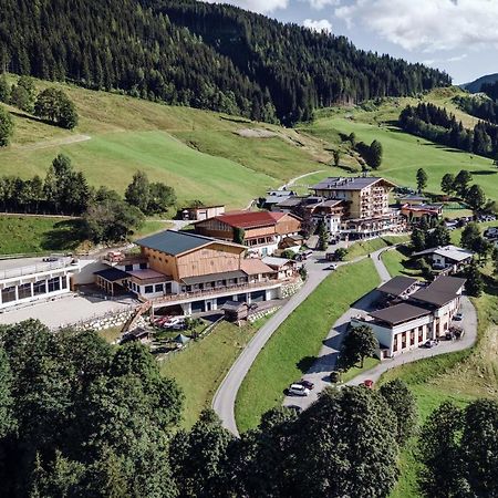 Familienresort Ellmauhof Saalbach-Hinterglemm Exterior foto