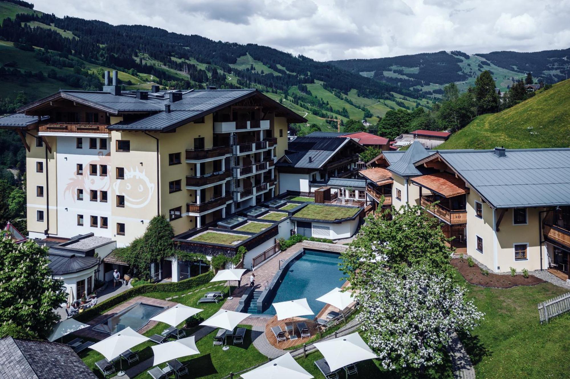 Familienresort Ellmauhof Saalbach-Hinterglemm Exterior foto